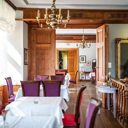 Romantik Hotel Gutshaus Ludorf-3